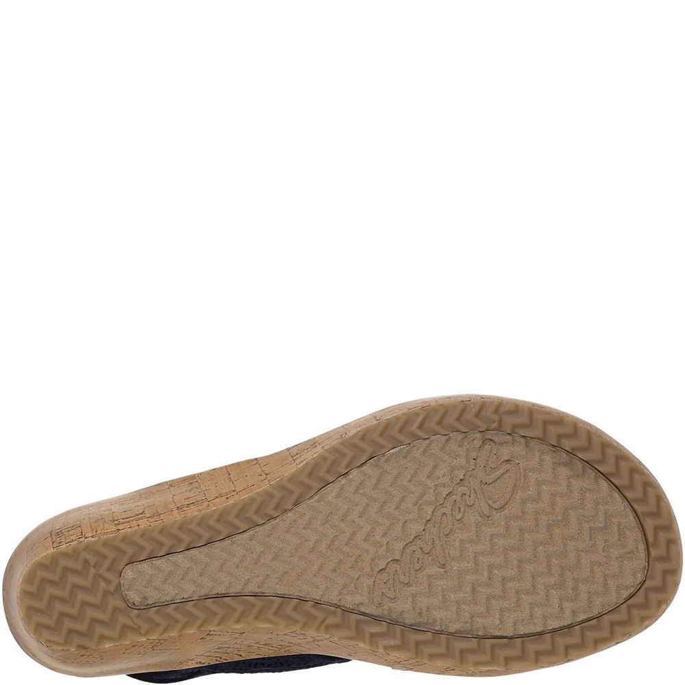Skechers Beverlee Timeless Touch Sandal - Image 2