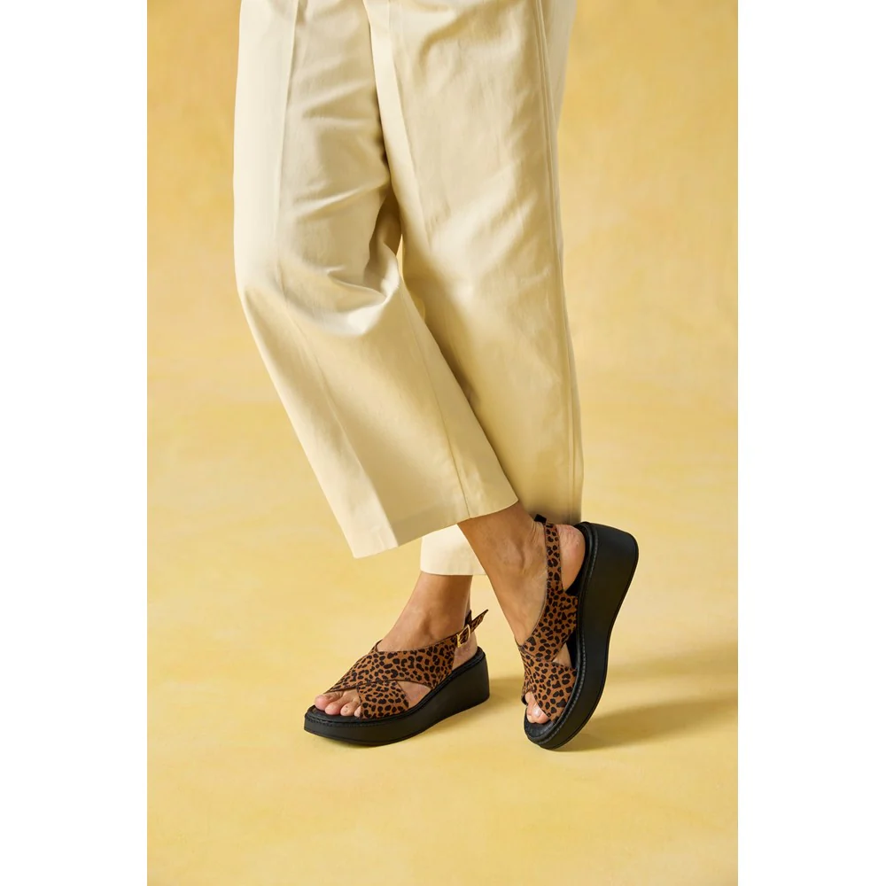 Hush Puppies Bex Wedge Sandal - Image 7
