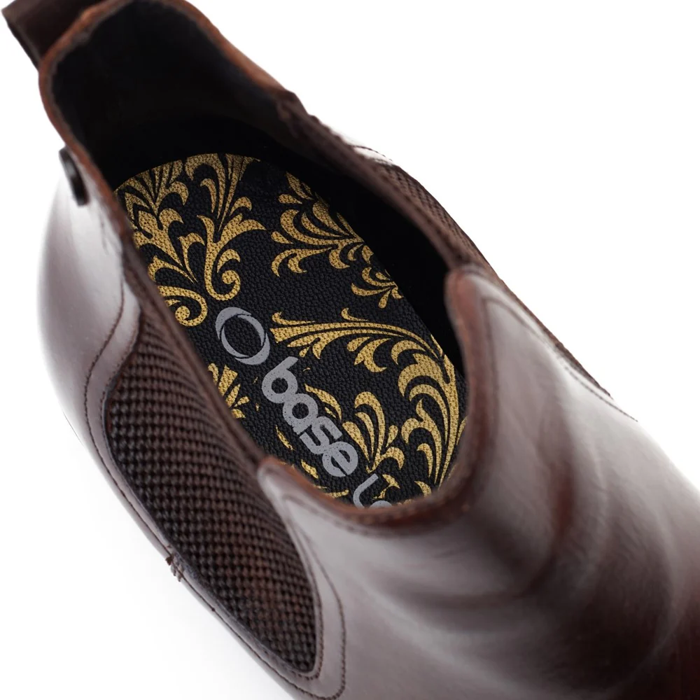 Base London Bradwell Waxy Chelsea Boot - Image 6