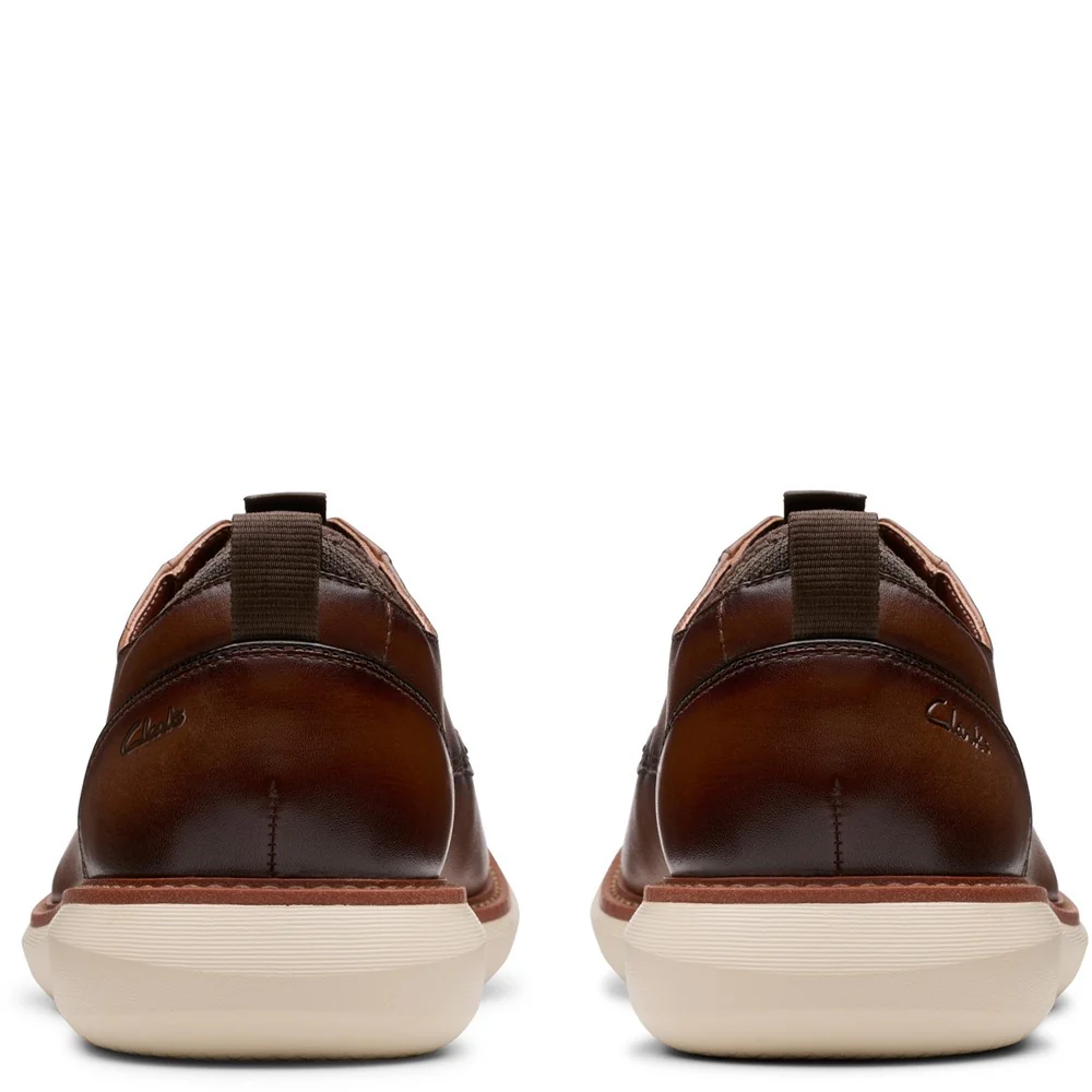 Clarks Brantin Plain Shoes - Image 2