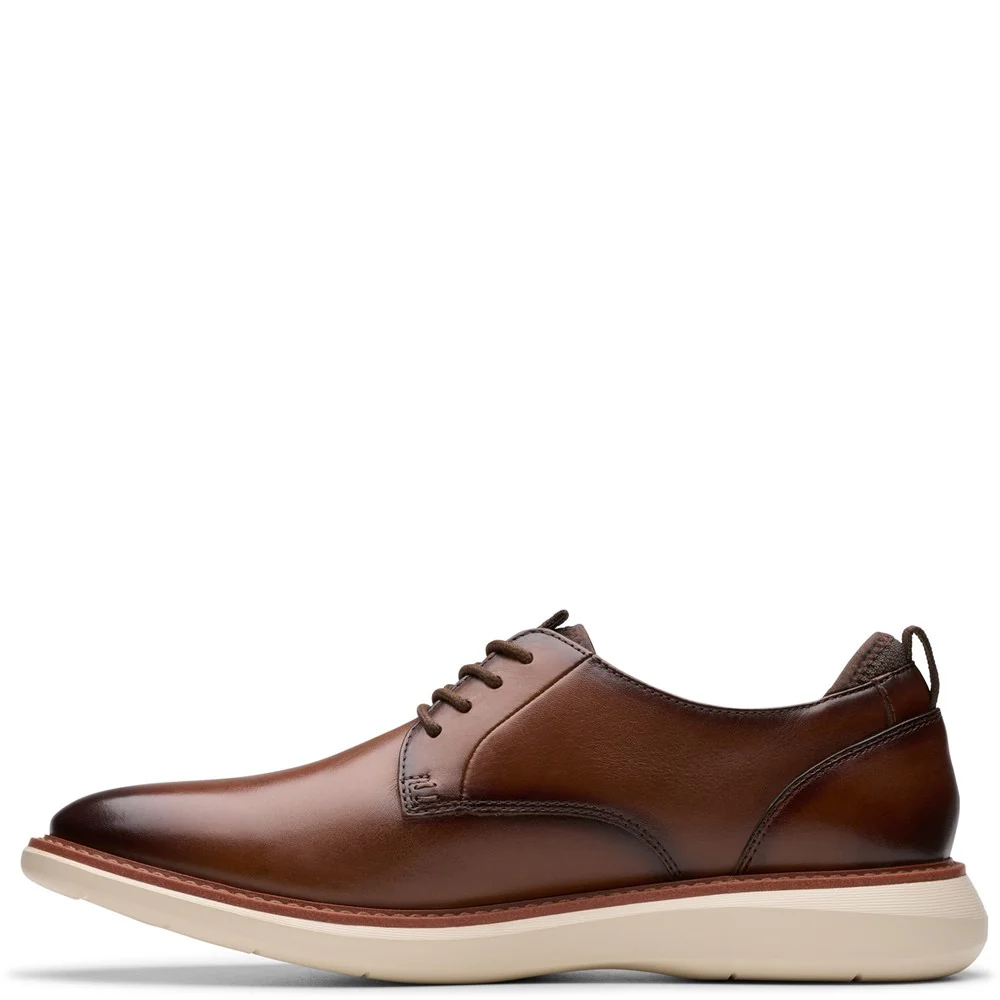 Clarks Brantin Plain Shoes - Image 5