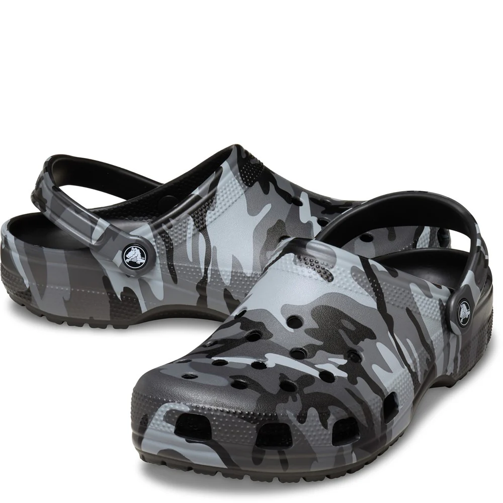 Crocs Unisex Classic Camouflage Clogs - Image 3