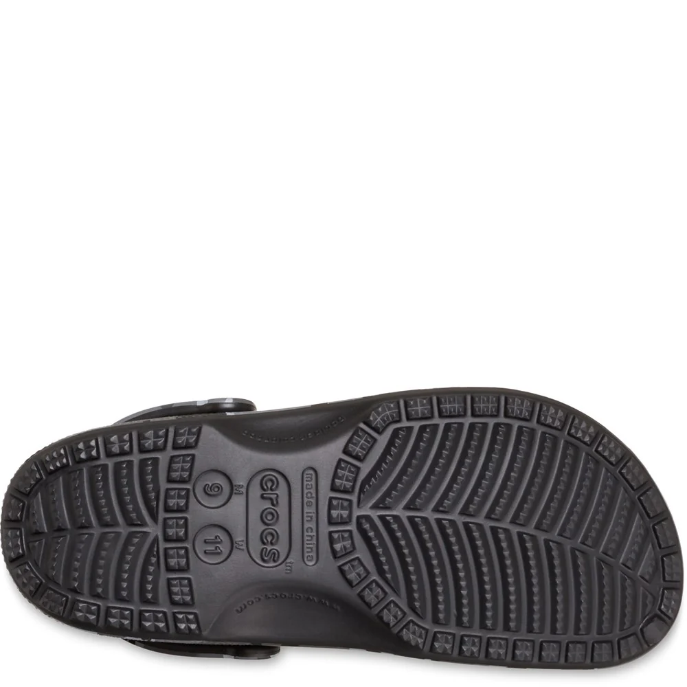 Crocs Unisex Classic Camouflage Clogs - Image 4