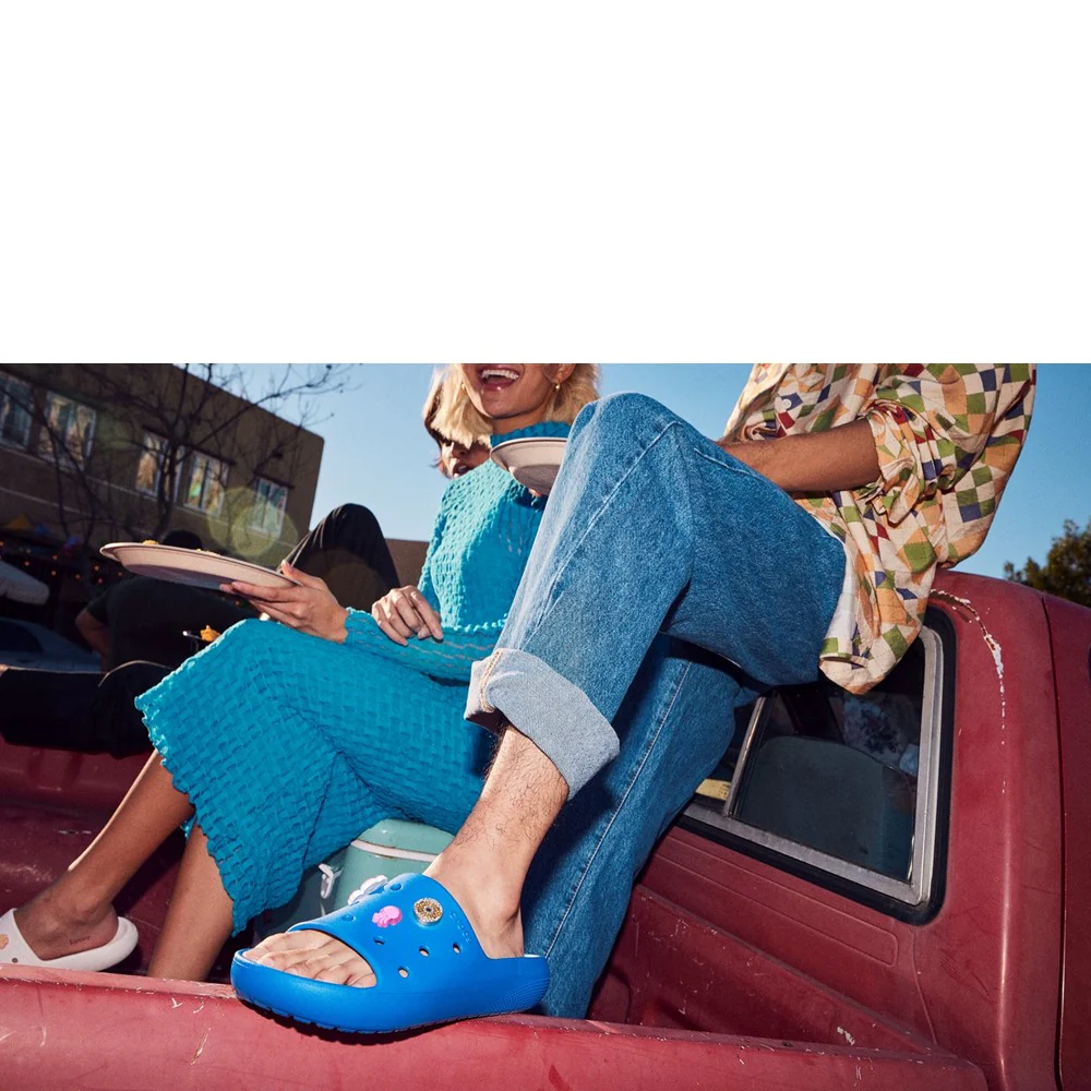 Crocs Unisex Classic Slide - Image 7
