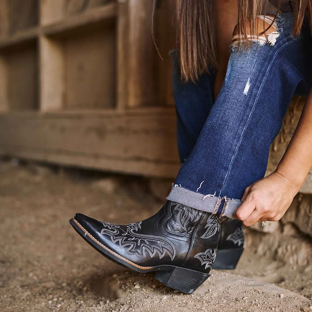 Durango Shyloh Pony Boots - Image 7