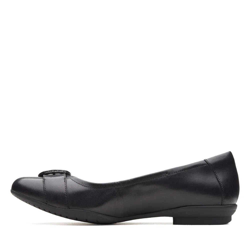 Clarks Neenah Lark Slip On Shoe - Image 6