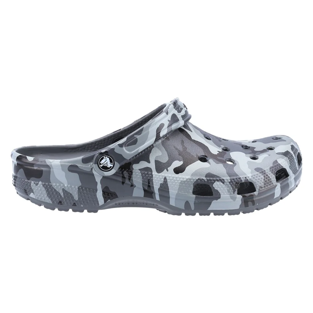 Crocs Unisex Seasonal Camo Sandals - Image 10