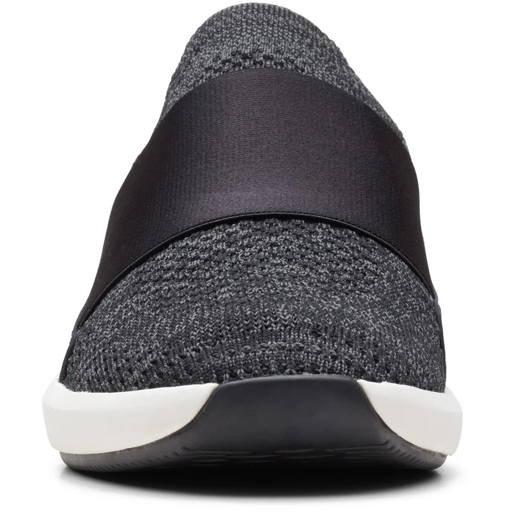 Clarks Un Rio Knit  Shoes - Image 3